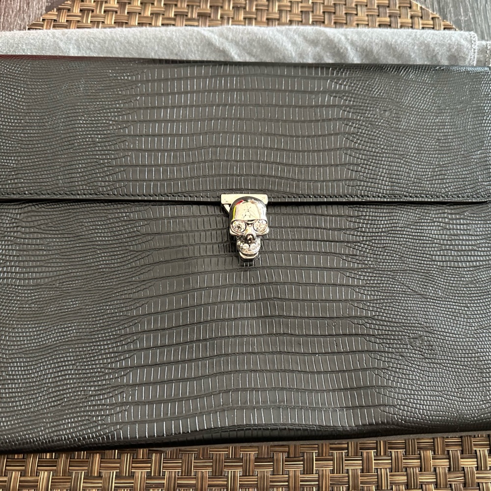 Alexander McQueen Black Croc enevelope clutch